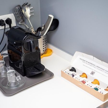 ミラノKeys Of Italy - Melloni 4 / Mustard Revolutionアパートメント エクステリア 写真